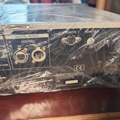 Sony Professional PCM-R700 DAT recorder