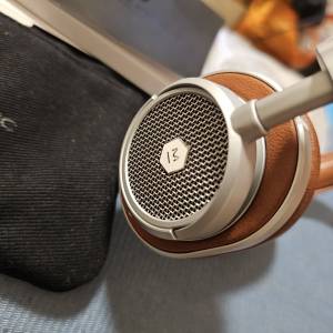 Master & Dynamic  MW 50 藍牙耳罩