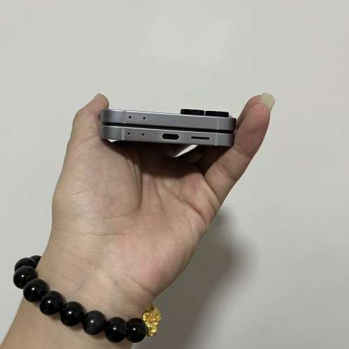 全網最平🔥Samsung galaxy flip6 12+256美版單卡+esim銀色