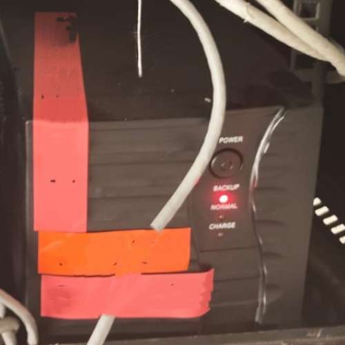 二手UPS用的7A/H蓄電池（鉛酸蓄電池）