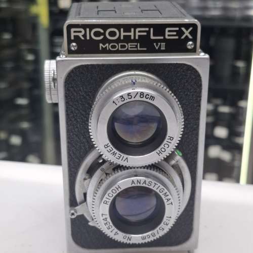 AIRESFLEX 6x6 7.5CM F3.5   YASHICA ROOKIE 6x6 80MM F3.5   RICOHFLEXMODEL VII 6x6