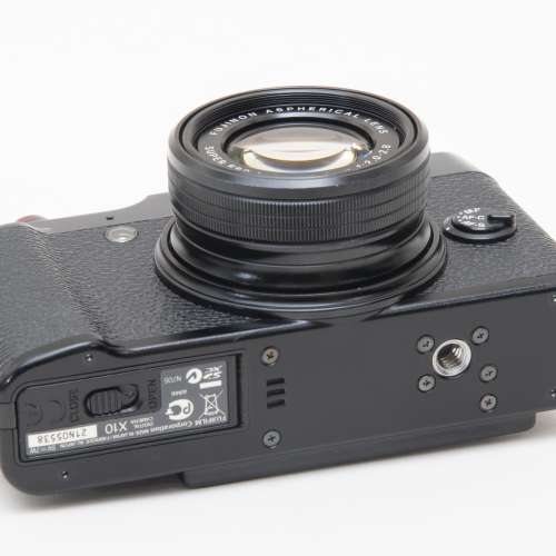 Fujifilm X10