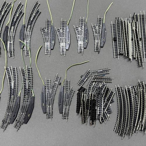 Minitrix N Scale Switch / Straight / Curved Tracks (in good working condition)