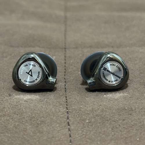 【幾乎全新｜有盒有單】Astell&Kern x Beyerdynamic AK T8iE MK II