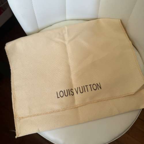 LV 手袋連塵袋