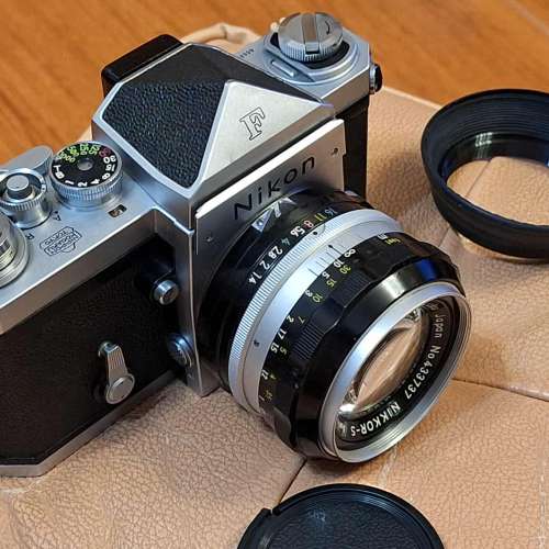 新淨早期Nikon尖頂大F機身配Nikkor 50mm大光圈手動鏡