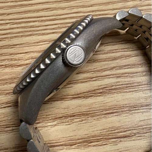 Spinnaker 造舊化機械潛水錶