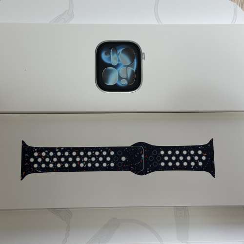 Apple Watch Series 11 (GAS + 流動網絡)、46 mm太空灰