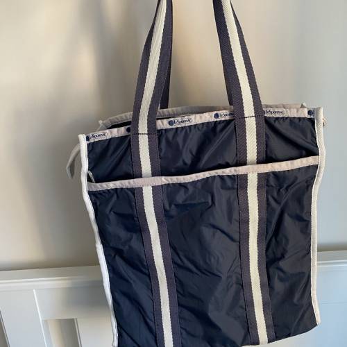 LESPORTSAC 側咩袋