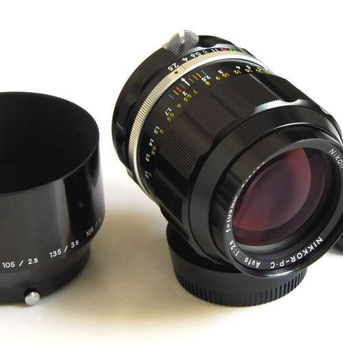 Nikon 105MM f2.5 Nikkor P.C Auto 收藏級99% New 附原廠HS-4金屬遮光罩