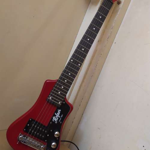 hofner 電結他(德國品牌，旅行吉他）