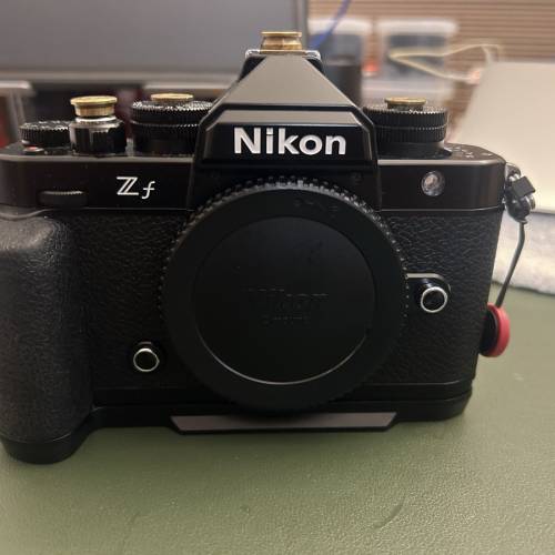 Nikon zf 淨相機