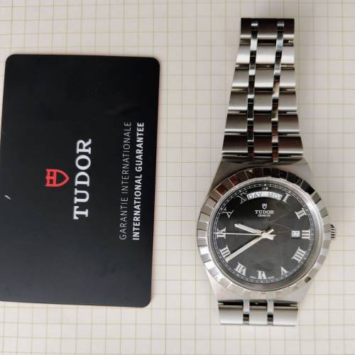 帝陀 手錶接近全新 $15500