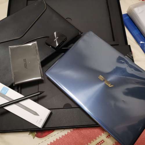 ASUS ZenBook Flip S i7 8550U