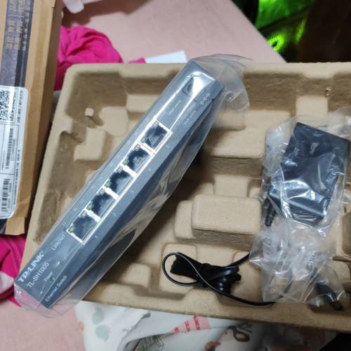 tp-link tl-sh1005 2.5G switch 交換機