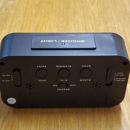 (全新) 背光LED溫度電子鬧鐘 (多款顏色可選)