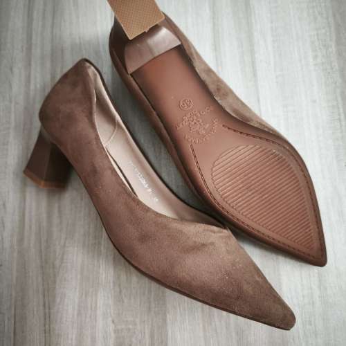 名牌36碼2吋踭猄皮鞋