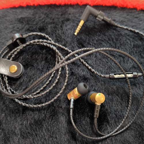 老婆外遊繼續清玩具 Dita Sakura 71 連Dita Truth Cable