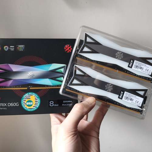 ADATA -XPG DDR4 3200 8gb 2條