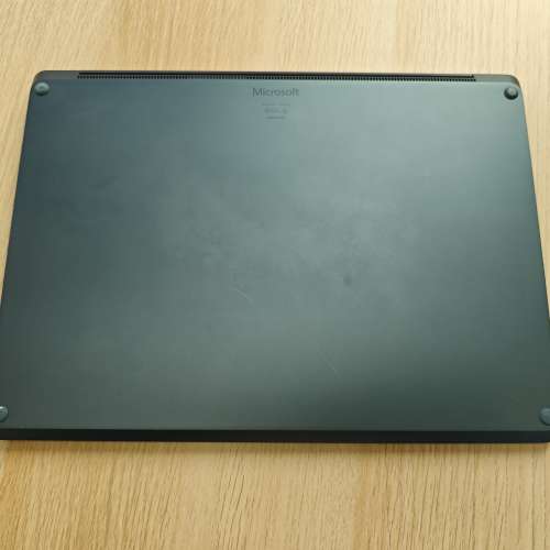 Microsoft surface laptop 1