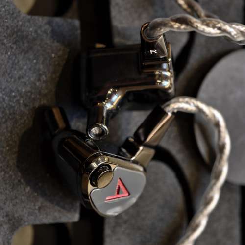 Astell & Kern x 64 Audio XIO