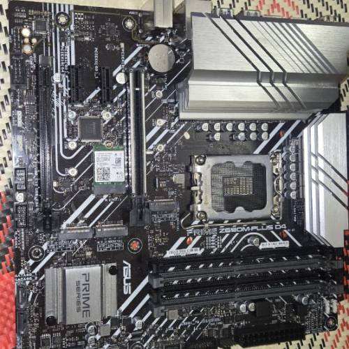 華碩底板，有問題