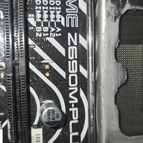 華碩底板，有問題