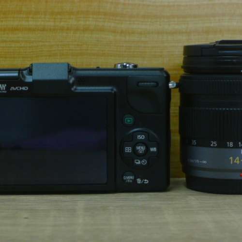 Lumix GF2 +AF14-42mm KIt set 95% new