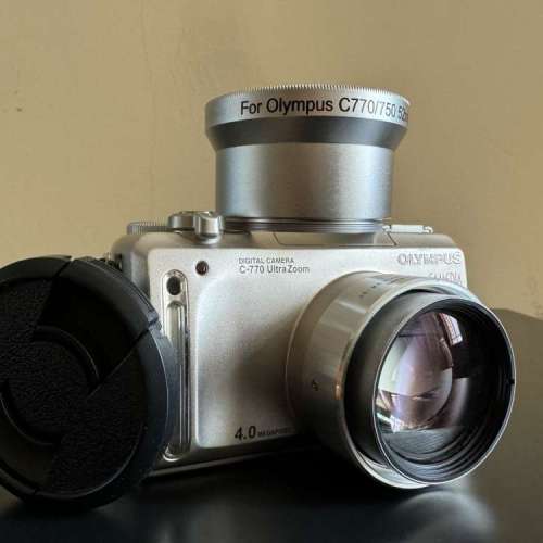 Olympus Camedia C-770 UZ (10X Zoom)