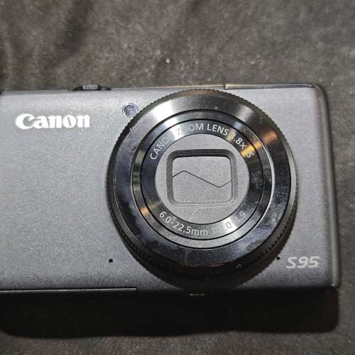 canon S95 佳能 CCD 送記憶卡 送讀卡器 送保護套 送手繩 跟2電一充 功能全正常 95%...
