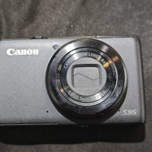 canon S95 佳能 CCD 送記憶卡 送讀卡器 送保護套 送手繩 跟2電一充 功能全正常 95%...
