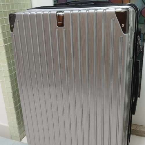 26吋銀色萬向輪旅行旅遊行李箱篋25kg travel all direction luggage suitcase
