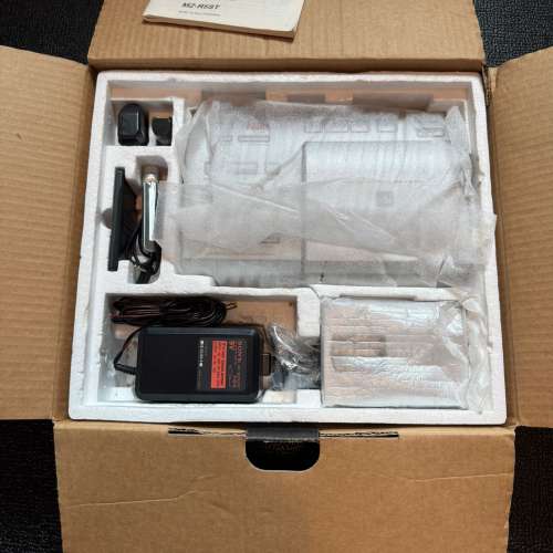 收藏級1997年製 SONY 可拆座檯式MD Walkman MZ-R5ST