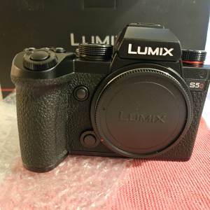 Brand New全新歐水Panasonic Lumix S5D with LUMIX S 18-40mm F4.5 - 6.3 Lens
