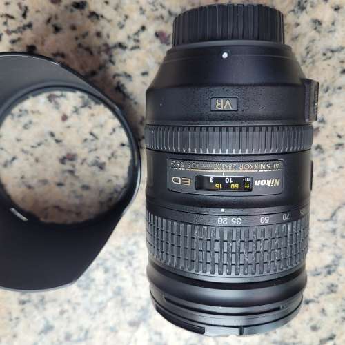 AF-S Nikon 28-300 mm 3.5-5.6G