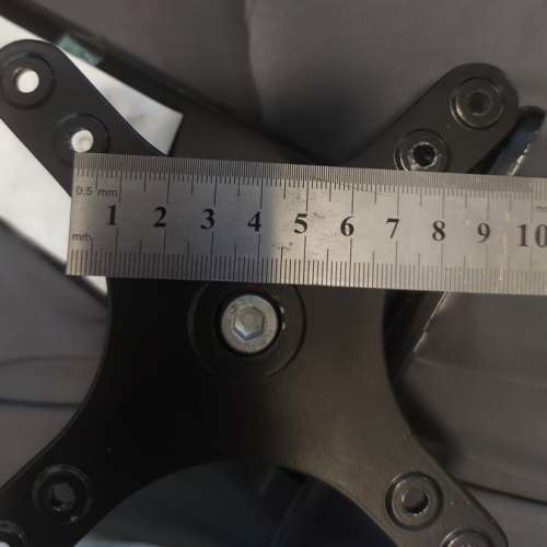 屯門良景輕鐵站交收 黑色可調節螢幕支架