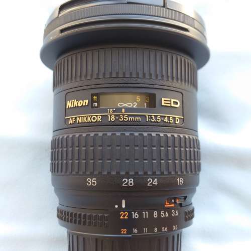 Nikon AF Zoom-Nikkor 18-35mm f3.5-4.5D IF-ED