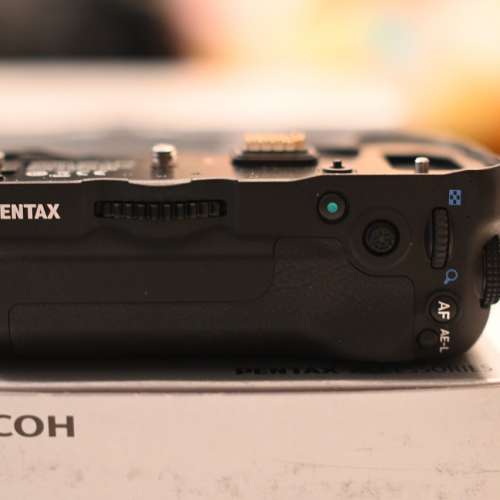 Pentax K-3 Mark III Monochrome + D-BG8 Grip 直倒