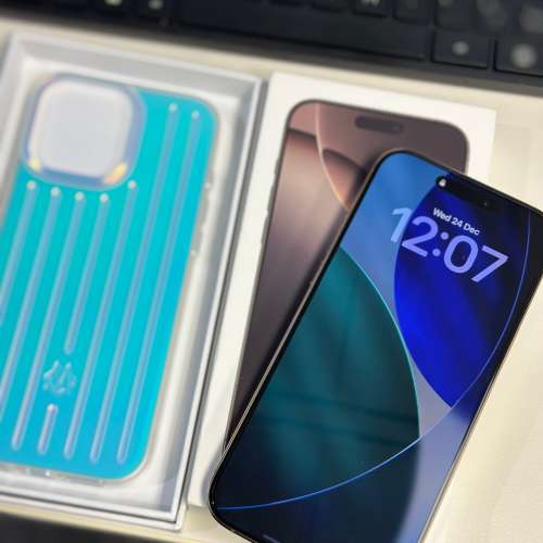 Iphone 16 Pro Max 1tb + Rimowa Case