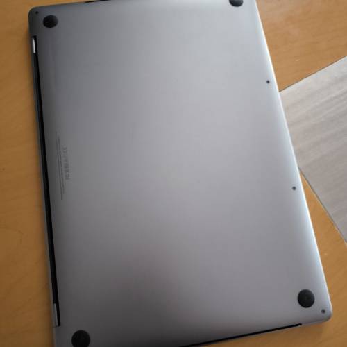 Macbook Pro Apple 頂配15.4&ldquo; Retina Mon  i7 1TB SSD Touch Bar