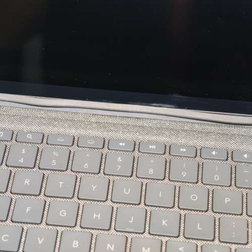 iPad Pro 11" (2021) M1 256GB WiFi + Apple Pencil 2 + Logitech Combo Touch + MOFT