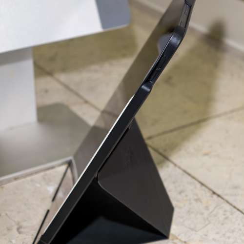 iPad Pro 11" (2021) M1 256GB WiFi + Apple Pencil 2 + Logitech Combo Touch + MOFT