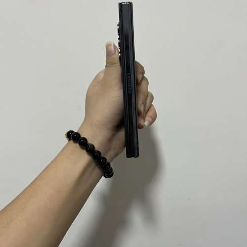 全網最平🔥Samsung galaxy fold 5 12+512美版單卡+esim黑色