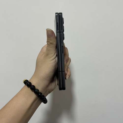 全網最平🔥Samsung galaxy fold 5 12+512美版單卡+esim黑色