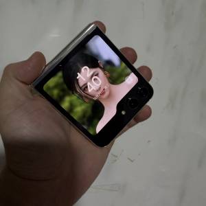 全網最平🔥Samsung galaxy flip 5 8+256美版單卡+esim白色