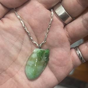 聖誕優惠😆 私人收藏 925純銀頸鏈+玉桃 平到笑🤣蝕出$999