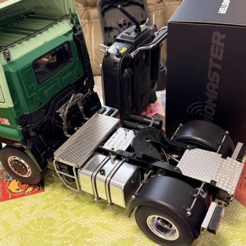 1/14 像真拖頭一套完成品全包出售