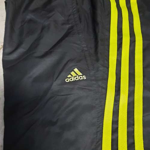 Adidas 運動衭