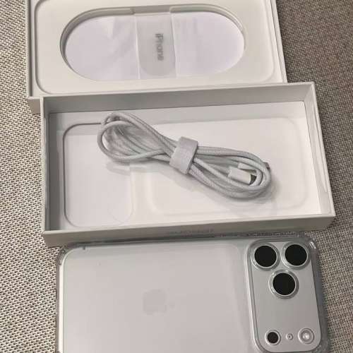 iphone 17Pro max 256G全新以激活9月24號機,盒子配件都齊平出
