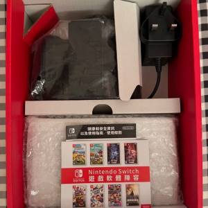 Switch 1 OLED 版本 任天堂遊戲機套裝 行貨 99%新    只試玩了幾次便放回盒中 主機...